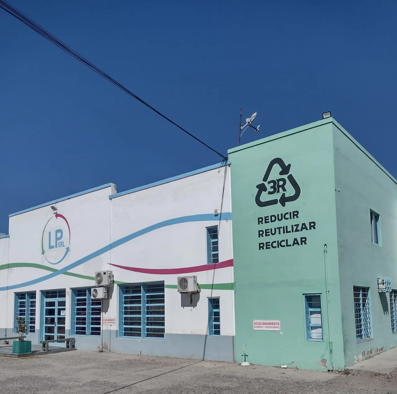 WhatsApp Image 2024-11-27 at 18.42.50